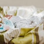 Kokony niemowlęce – jakie warto wybrać?